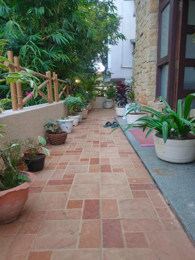 Nomads Nest Albergue Hyderabad Exterior foto