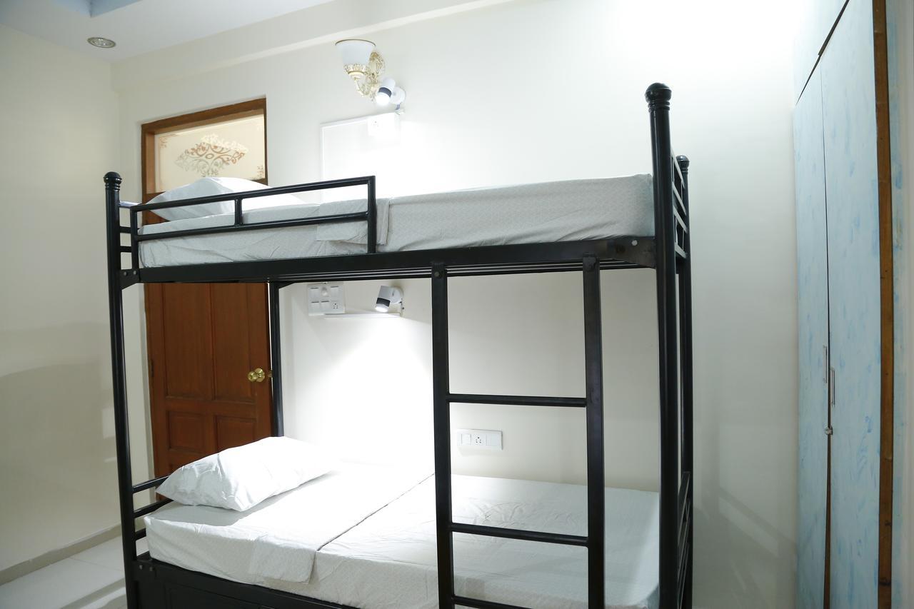 Nomads Nest Albergue Hyderabad Exterior foto