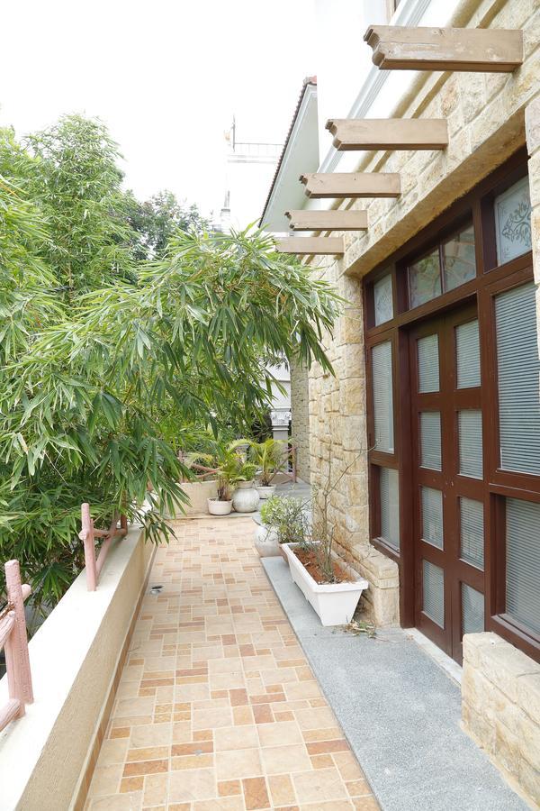 Nomads Nest Albergue Hyderabad Exterior foto