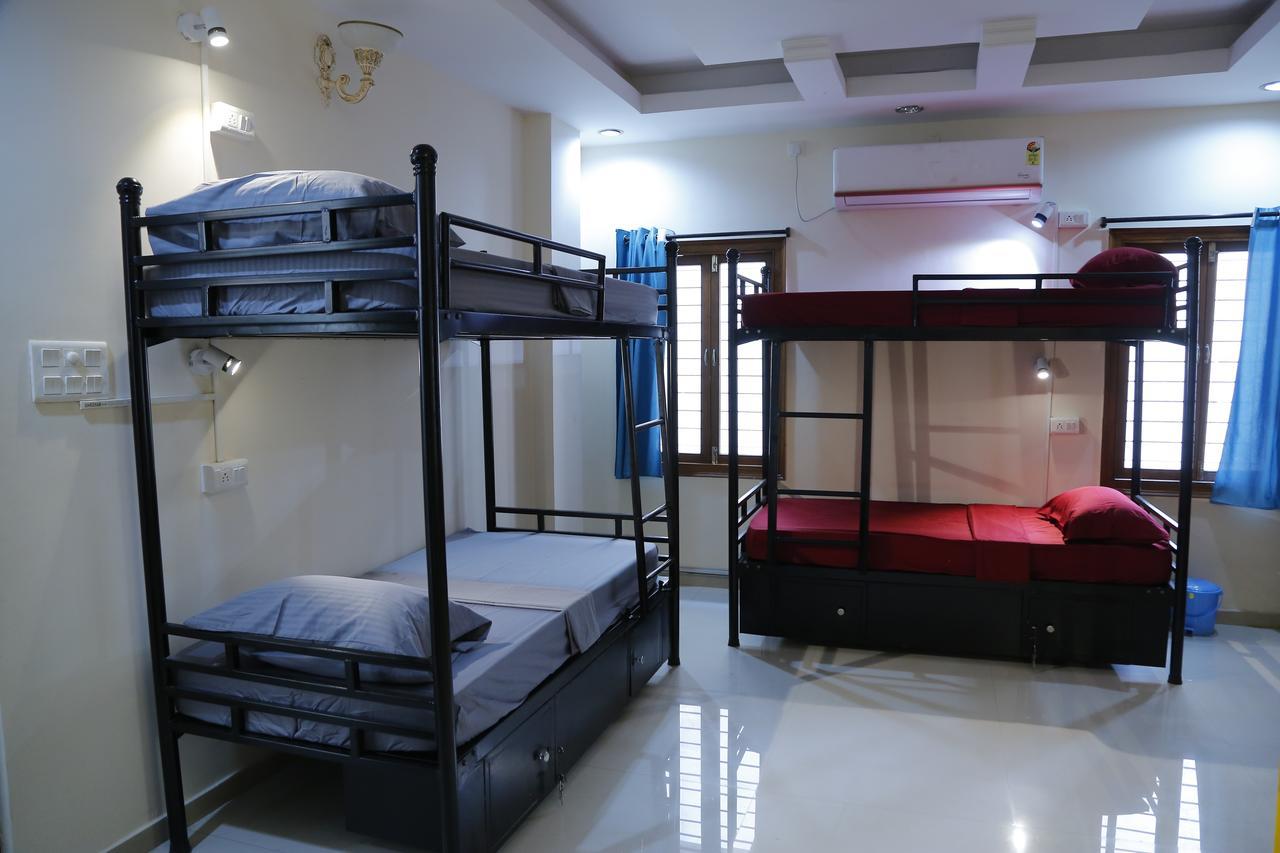 Nomads Nest Albergue Hyderabad Exterior foto